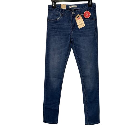 Levi's Other - Levis 711 Skinny Jeans